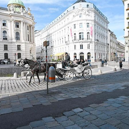 Delightful Suite Hofburg Vienna Luaran gambar